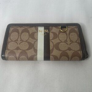 Coach Heritage wallet